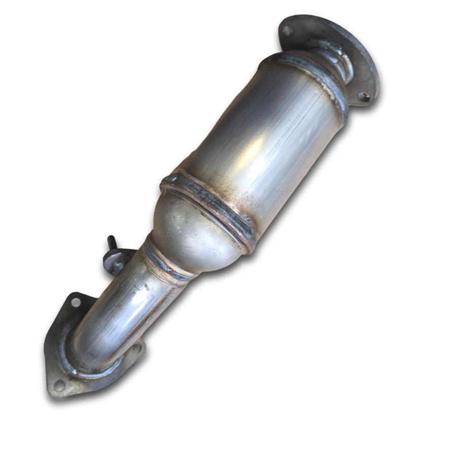 01-04 Toyota Tacoma Catalytic Converter 3.4L V6 BANK 1 FRONT bottom