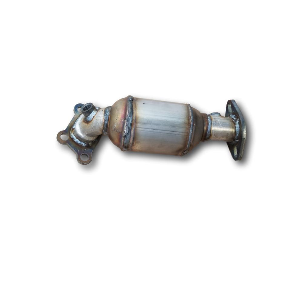 Top view of 2010-2011 Cadillac SRX 3.0L V6 Bank 1 Catalytic Converter